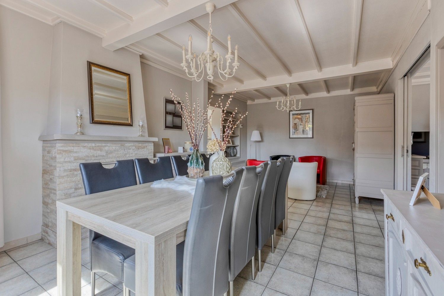 Gezinswoning met drie slaapkamers en veel potentieel in het landelijke Uikhoven (Maasmechelen) foto 6