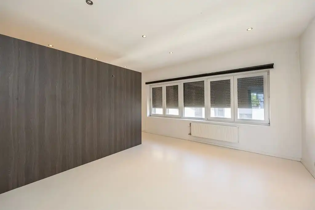Gerenoveerd duplex appartement met 2 slaapkamers en gigantisch terras  foto 26