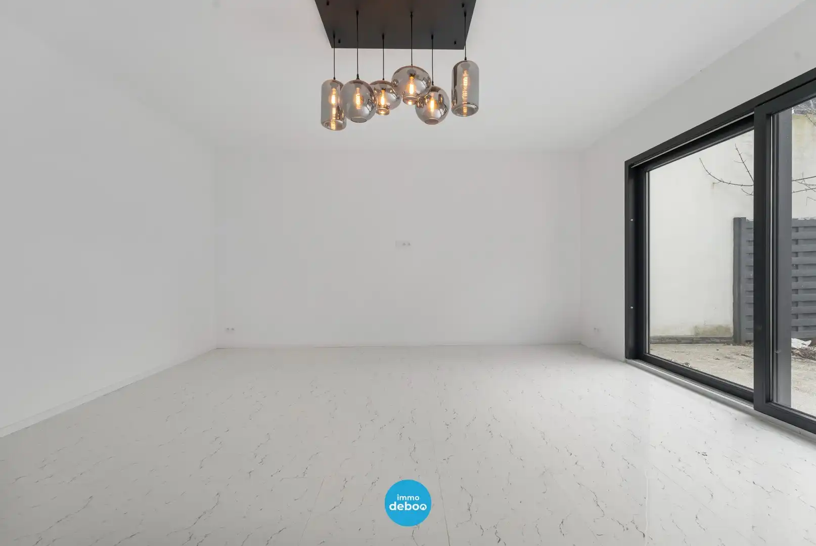 Instapklare bel-etagewoning van 260 m², volledig gerenoveerd in 2024, EPC B en zuidgerichte tuin nabij centrum en zee foto 13