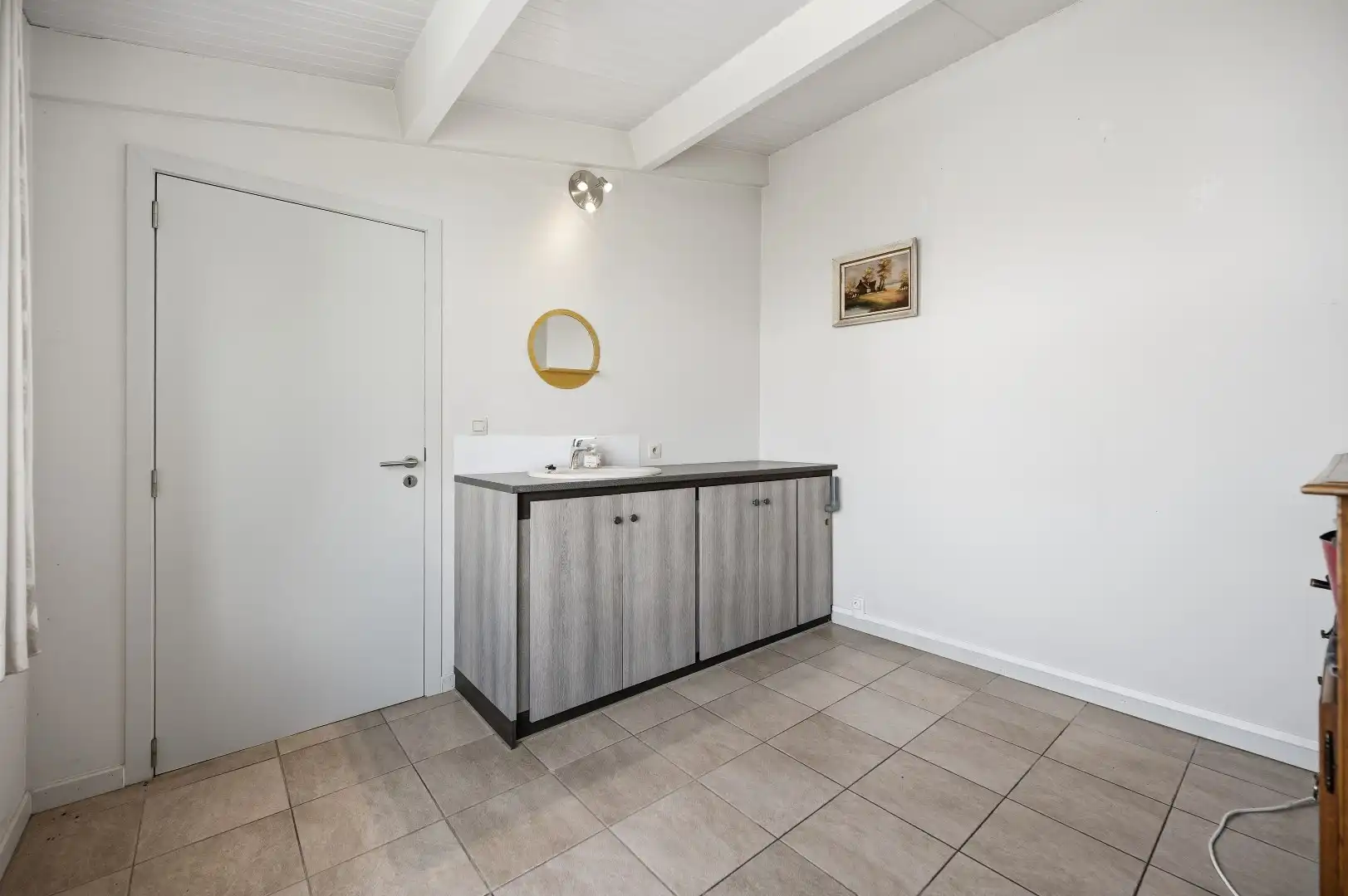 Ruime gezinswoning met 4 slpks, 2 badkamers, garage en grote tuin foto 13