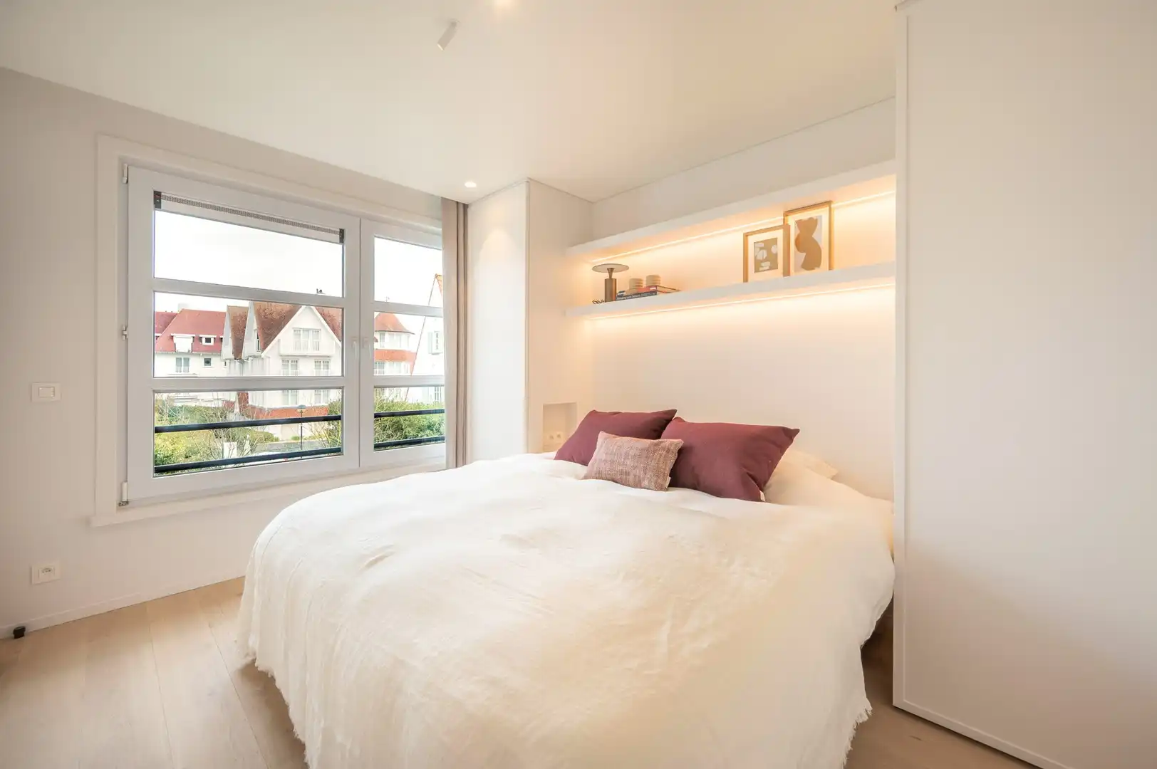 Appartement met zeezicht, gelegen in een villaresidentie in hartje Zoute. foto 14