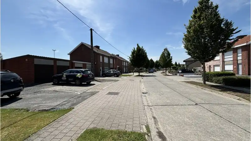 Comfortabele koppelwoning met 3 slaapkamers, GARAGE en TUIN te huur in Lichtervelde foto 18