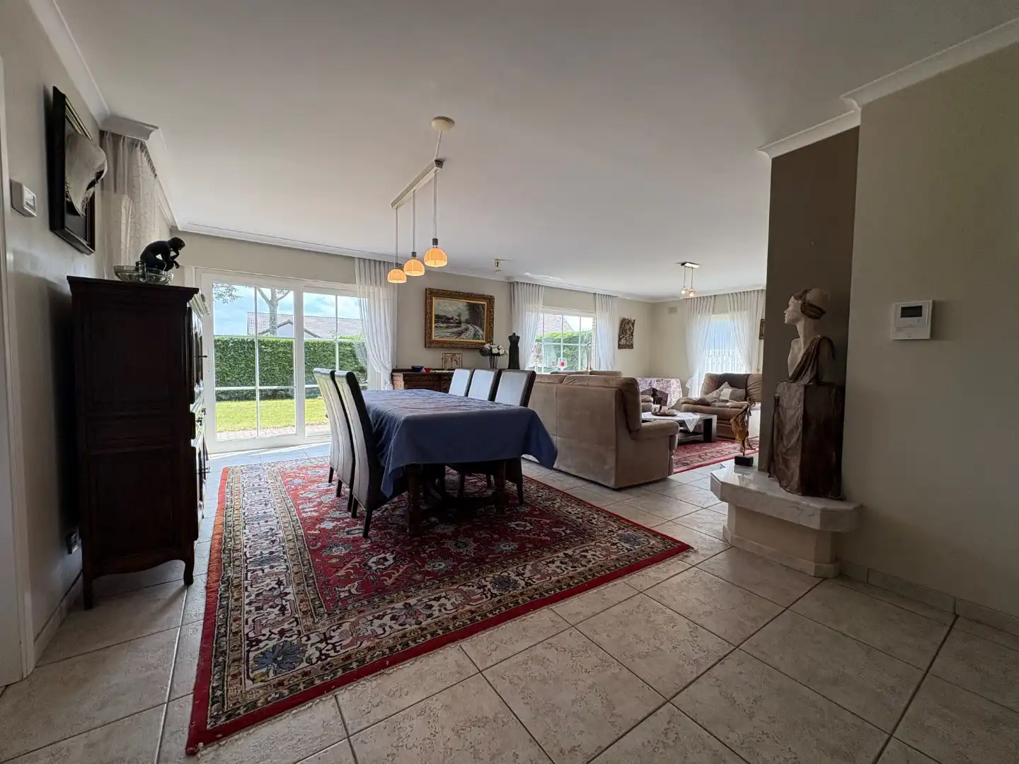 Ruime villa op perceel van 758 m² met 4 slaapkamers  foto 5