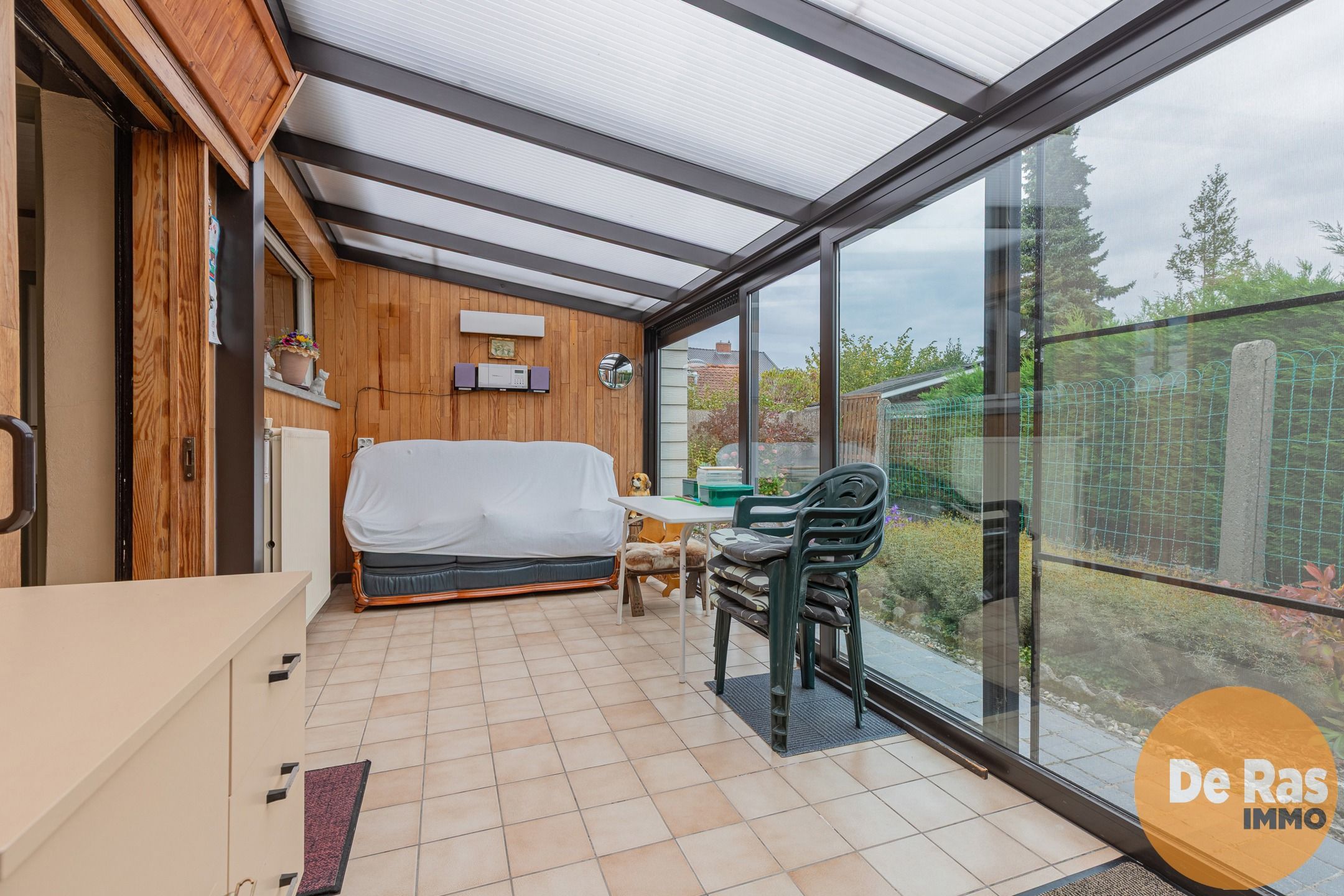 HERZELE - Verzorgde gezinswoning met 3 slpk, tuin en garage foto 8