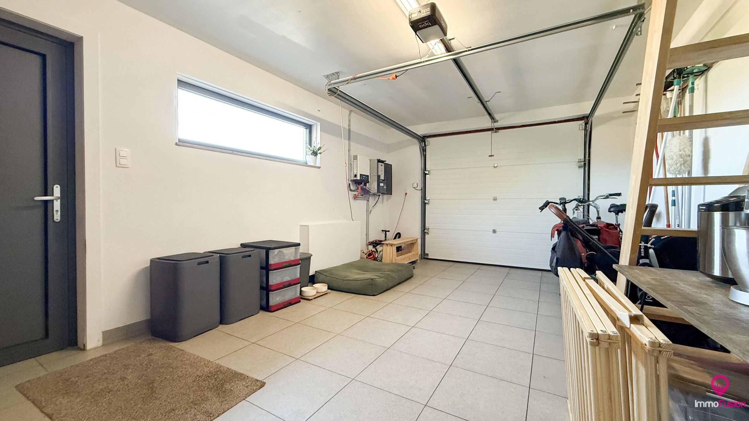 Gerenoveerde gelijkvloerse woning met 3 slpks en garage! foto 29
