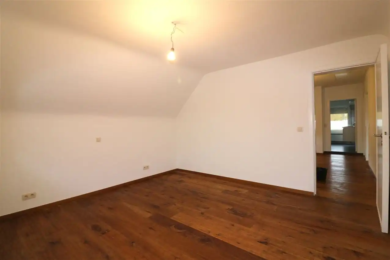 Villawoning, nabij station, 3 slpk., mooie omgeving, instapklaar foto 30