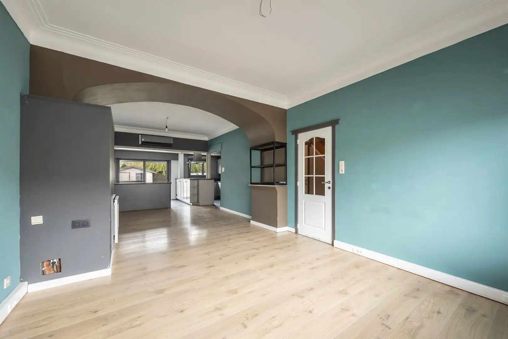 Ruim wonen in Merksem met tuin en terras foto 2