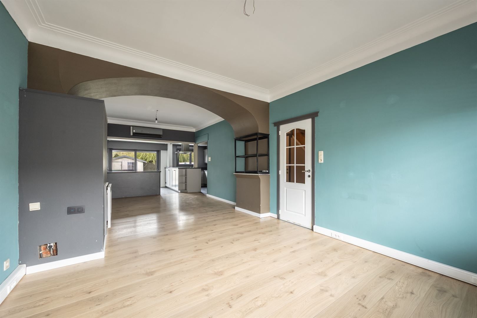 Ruim wonen in Merksem met tuin en terras foto 2