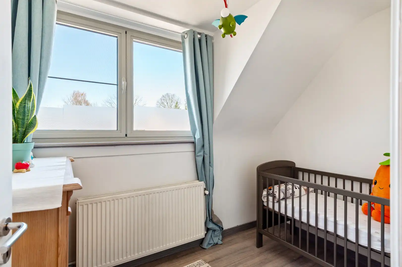 Lichtrijke woning met 4 slpks en zonnige tuin in Brasschaat foto 9