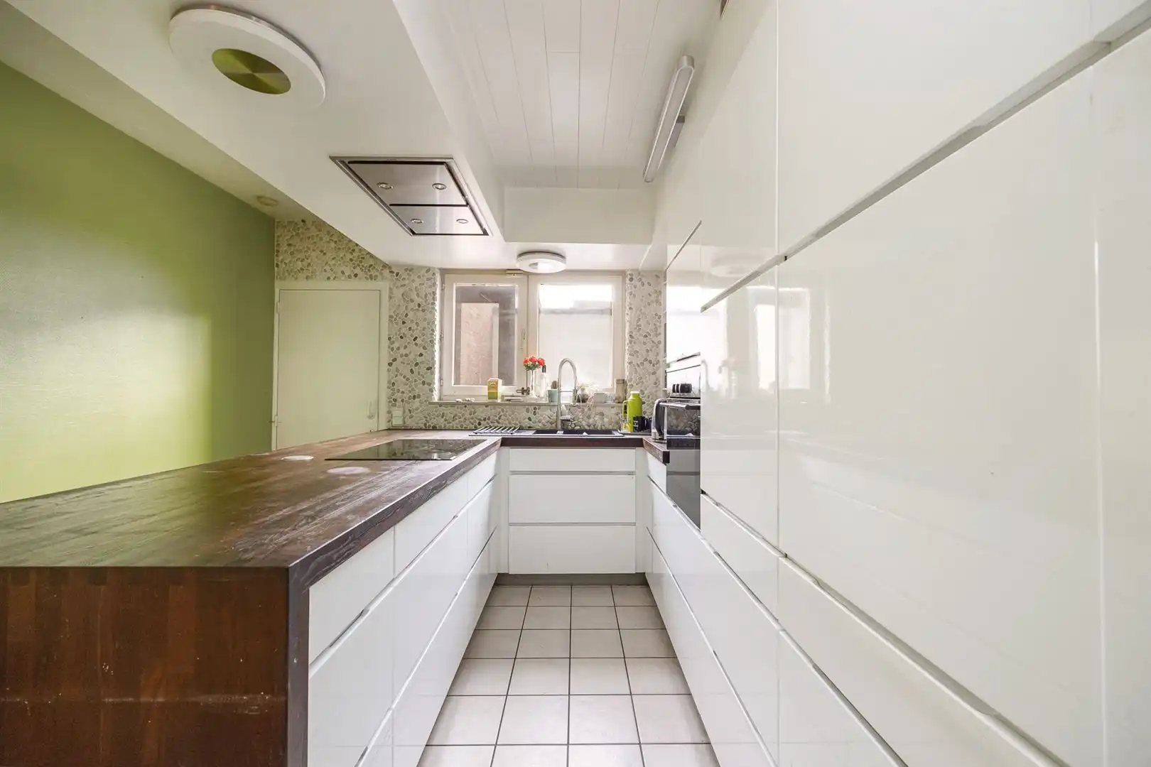 Prachtige rijwoning met veel potentieel! foto 5