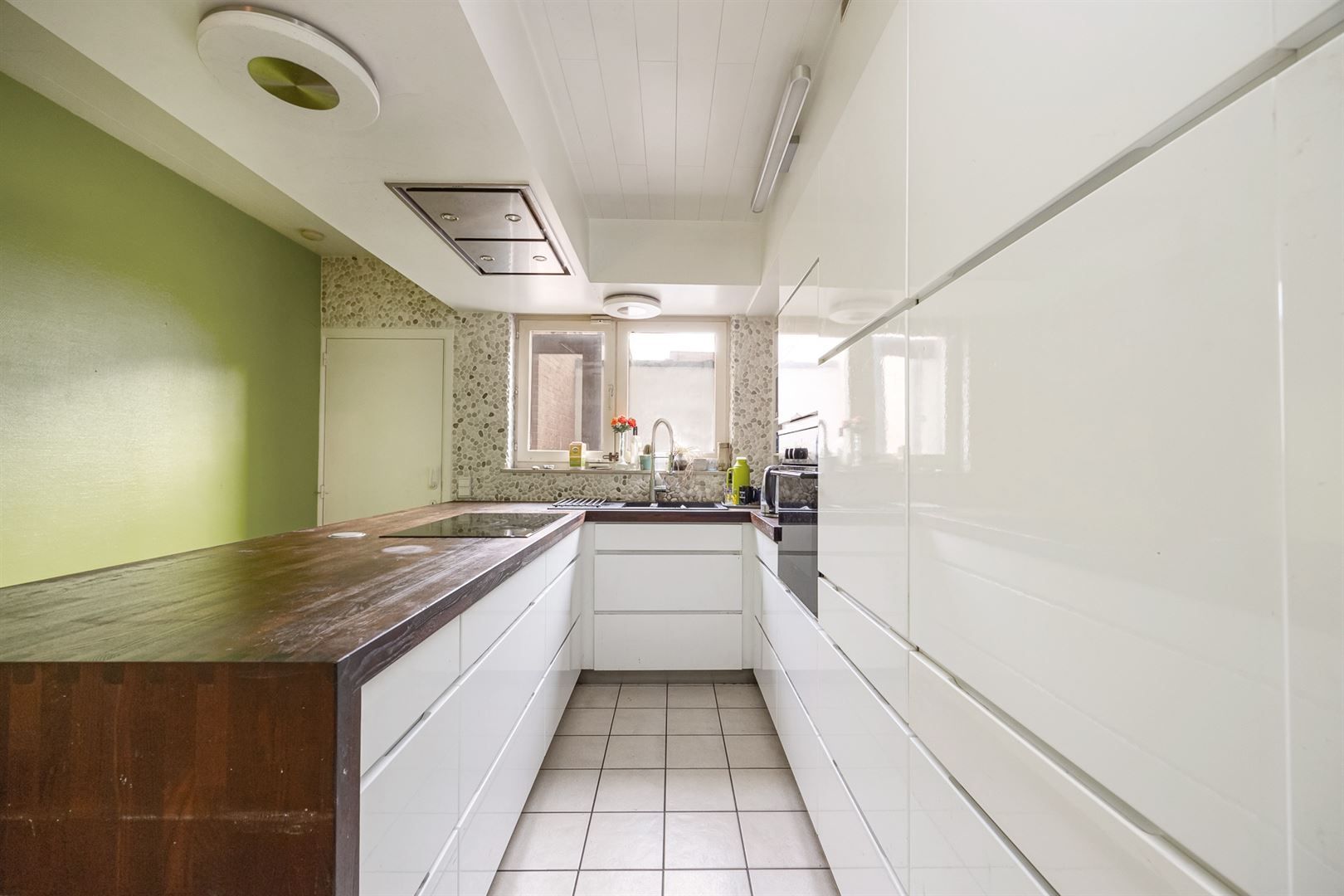 Prachtige rijwoning met veel potentieel! foto 5