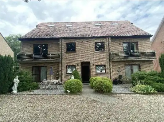 Te huur: Gelijkvloers appartement met 1 slaapkamer in As foto {{pictureIndex}}