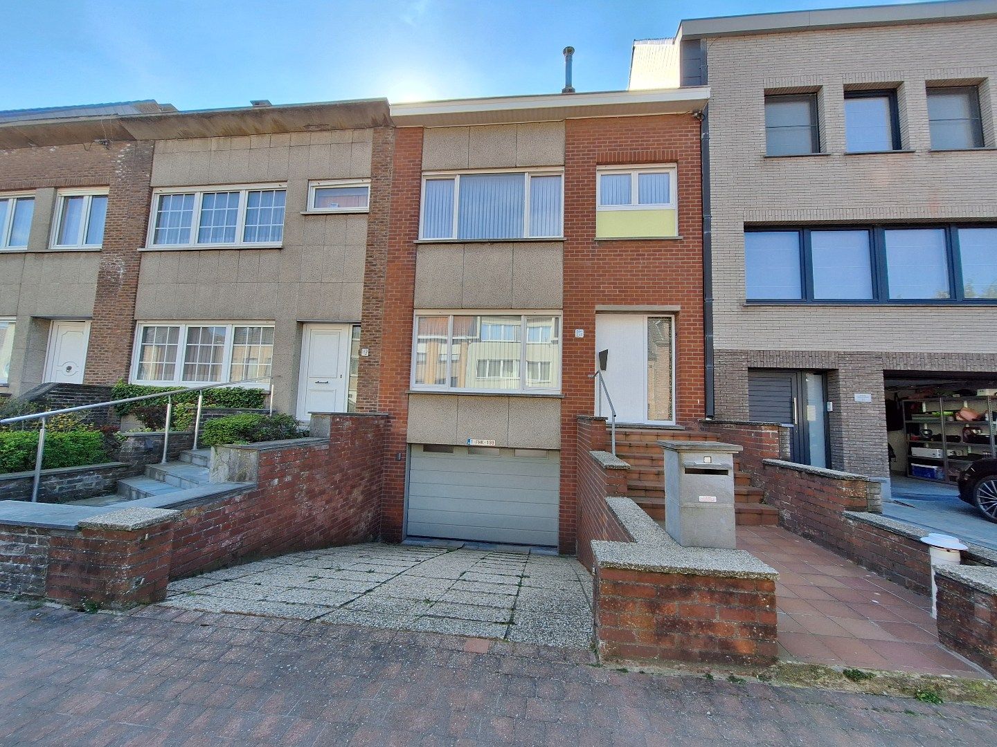 Hoofdfoto van de publicatie: Goed onderhouden gezinswoning met garage en tuin