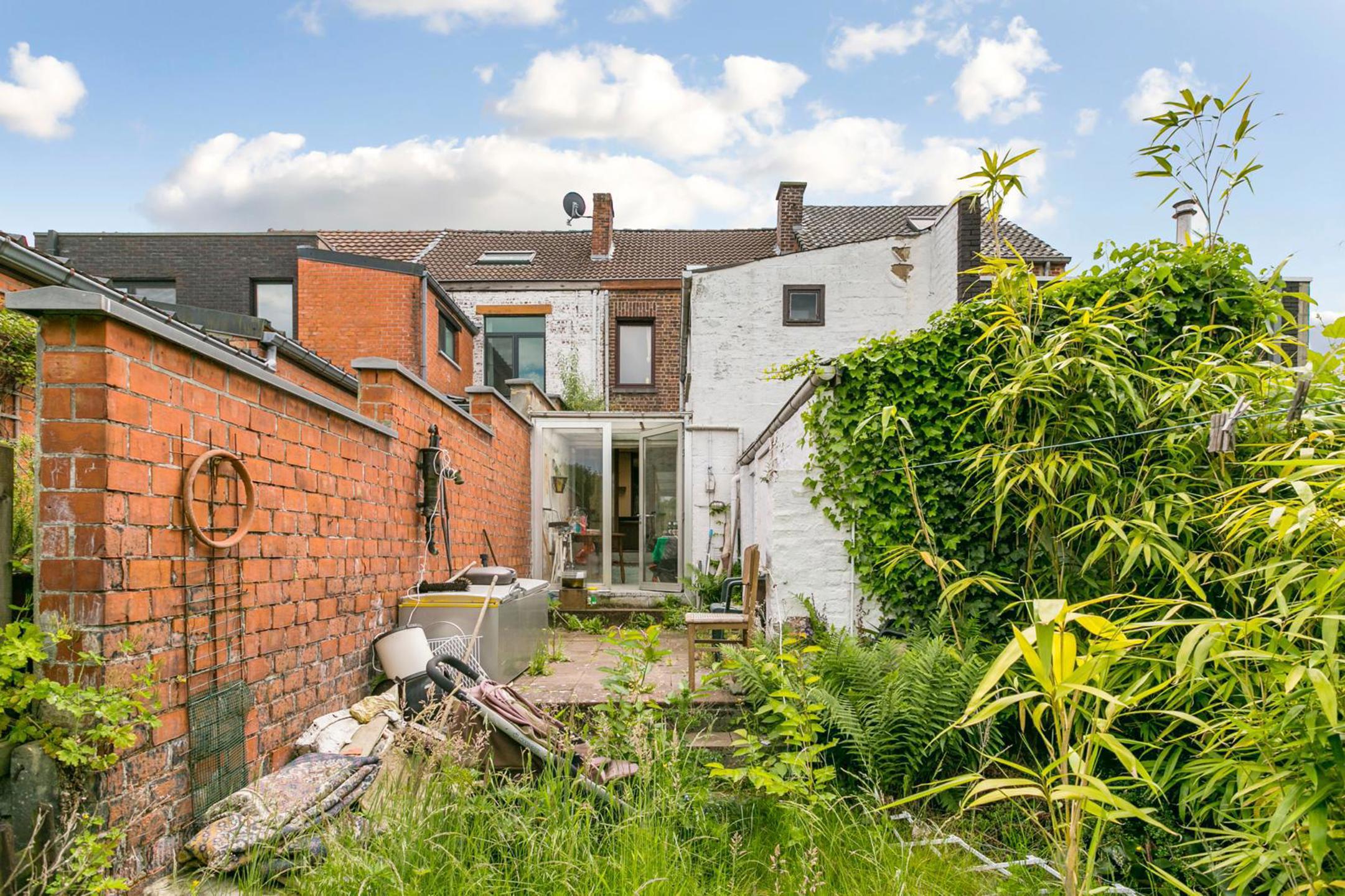 Te renoveren rijwoning met omgevingsvergunning  foto 17