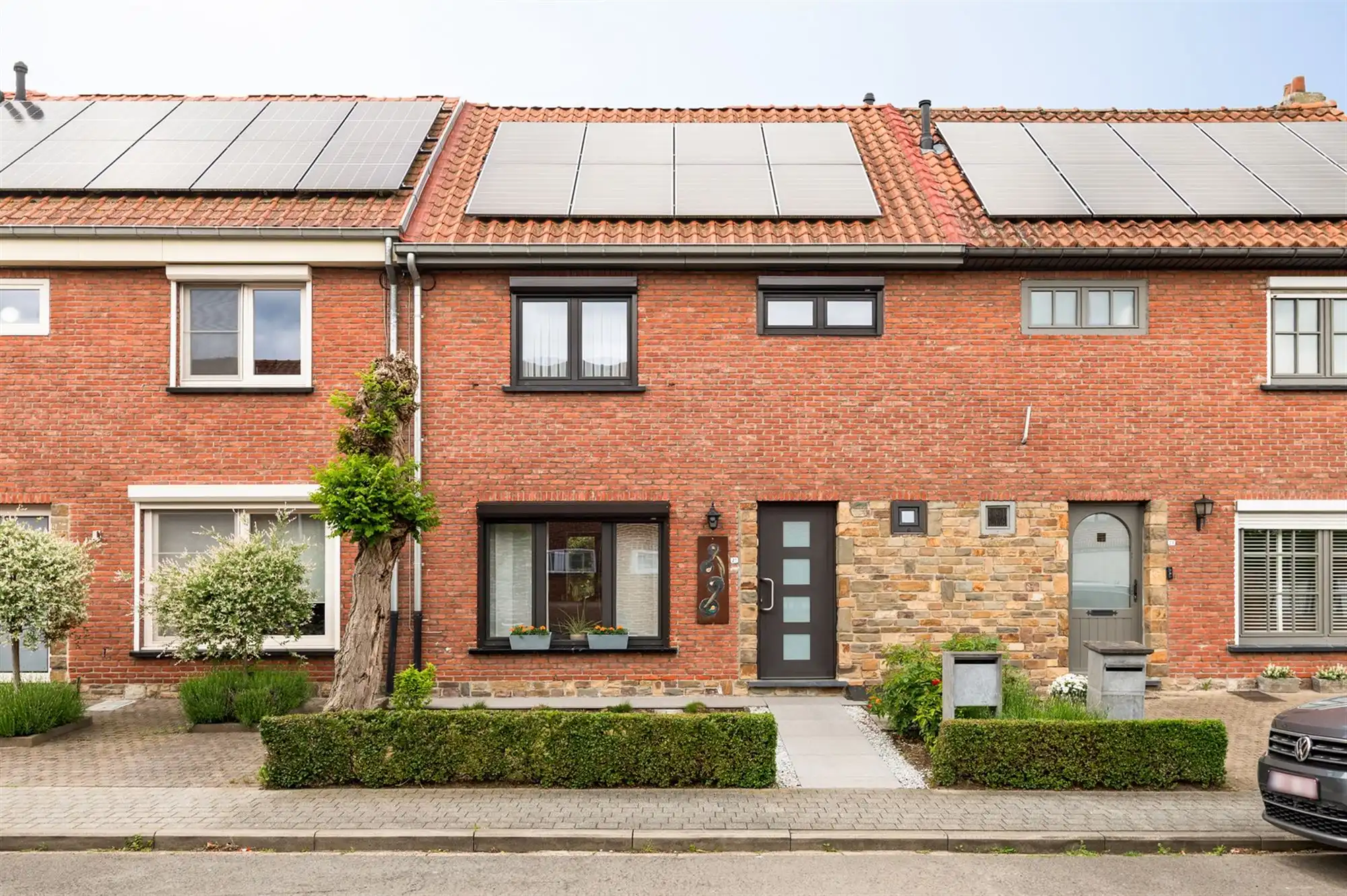 Zeer goed onderhouden woning op een A - locatie te Mechelen foto 2