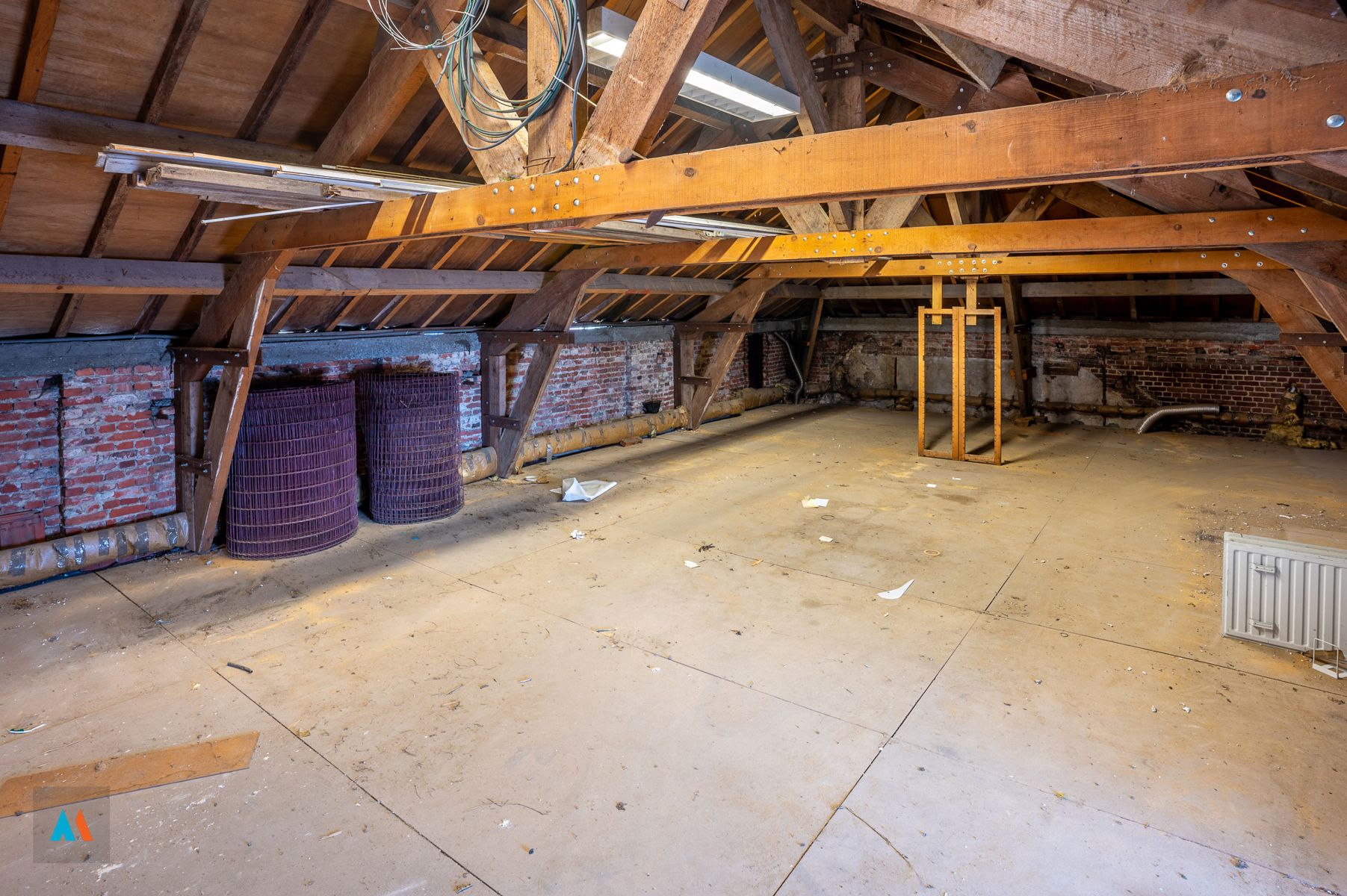 Polyvalent gebouw foto 29