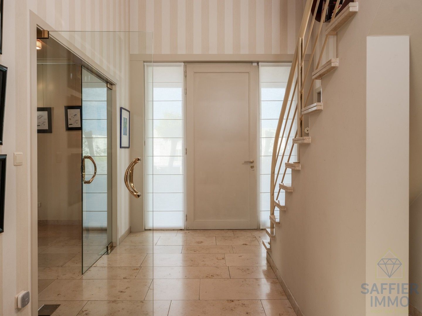 Ruim gebouw in amabachtzone met uitbreidingsmogelijkheden foto 5