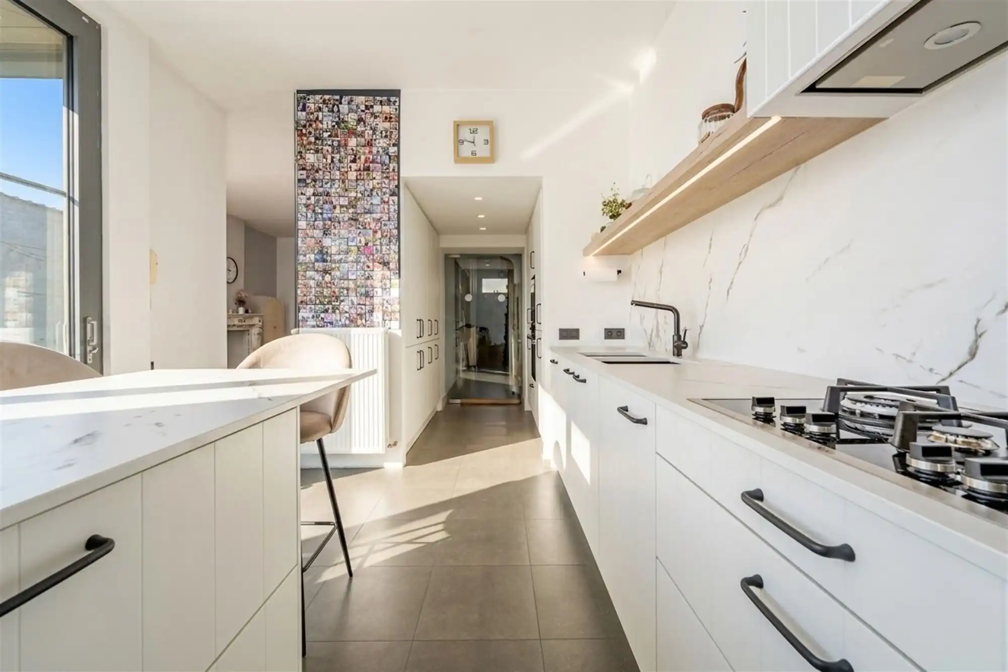 Statige herenwoning met karakter, ruimte en moderne luxe op toplocatie in Oostende foto 13