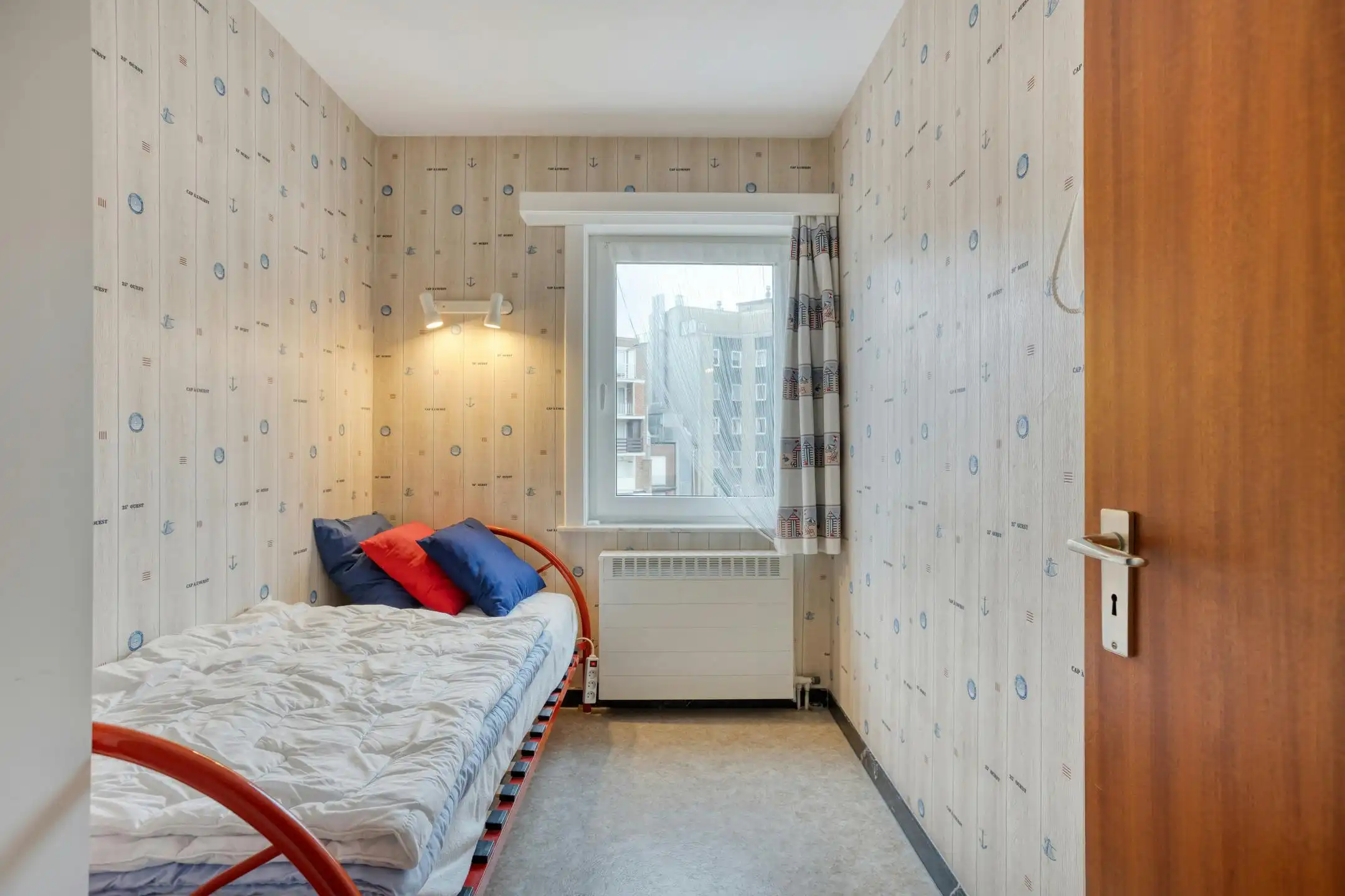 Appartement met 2 slaapkamers en parking vlakbij zee te Koksijde foto 10