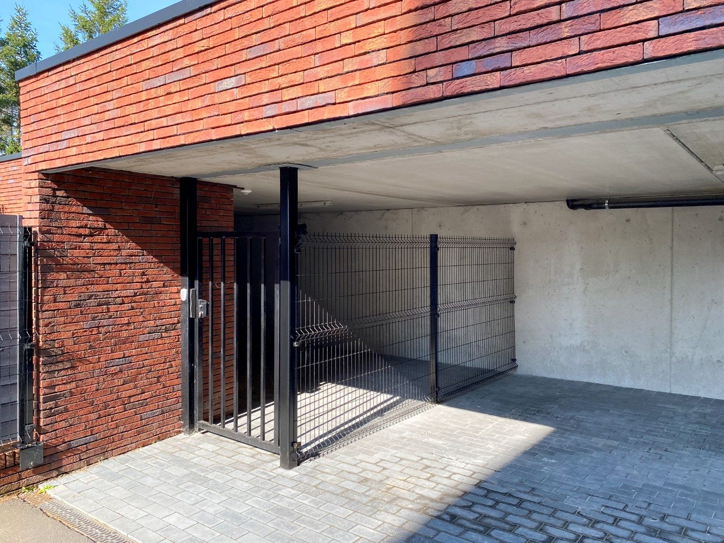 Recent appartement met 2 slaapkamers en ruim terras, autostaanplaats en extra berging. foto 23