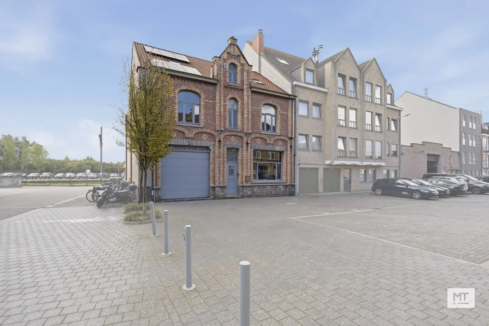 Bijzonder ruime herenwoning te koop in het centrum van Ieper foto 22