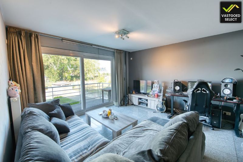 Energiezuinig appartement met ruim terras te koop in Maldegem foto {{pictureIndex}}