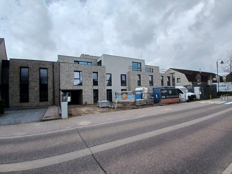 Gelijkvloers nieuwbouw appartement met terras en tuin gelegen in het centrum van Opglabbeek foto 22