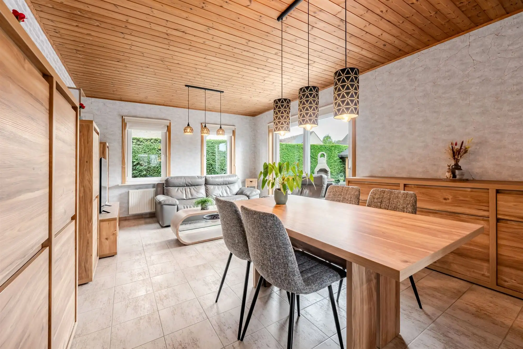 Energiezuinige en rustig gelegen bungalow met sauna en tuin foto 3