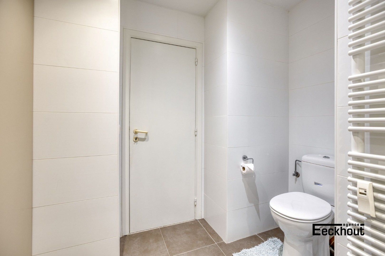 Uiterst ruim (154 m²) hoekappartement met frontaal zicht op de jachthaven te Oostende! foto 15