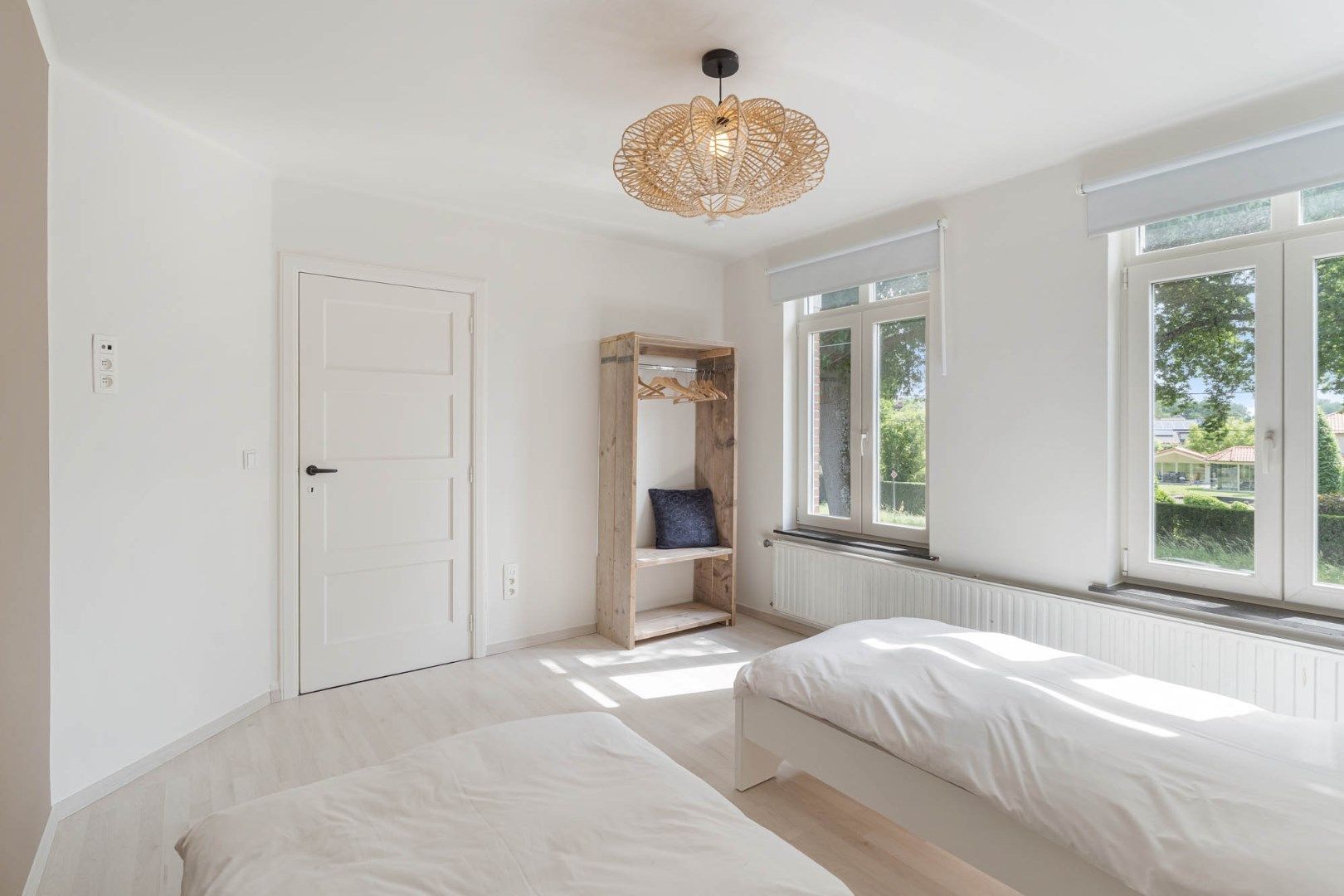 Stijlvol gerenoveerde gezinswoning op een perceel van 5a65ca te Geistingen, een gehucht van Kinrooi!  foto 22