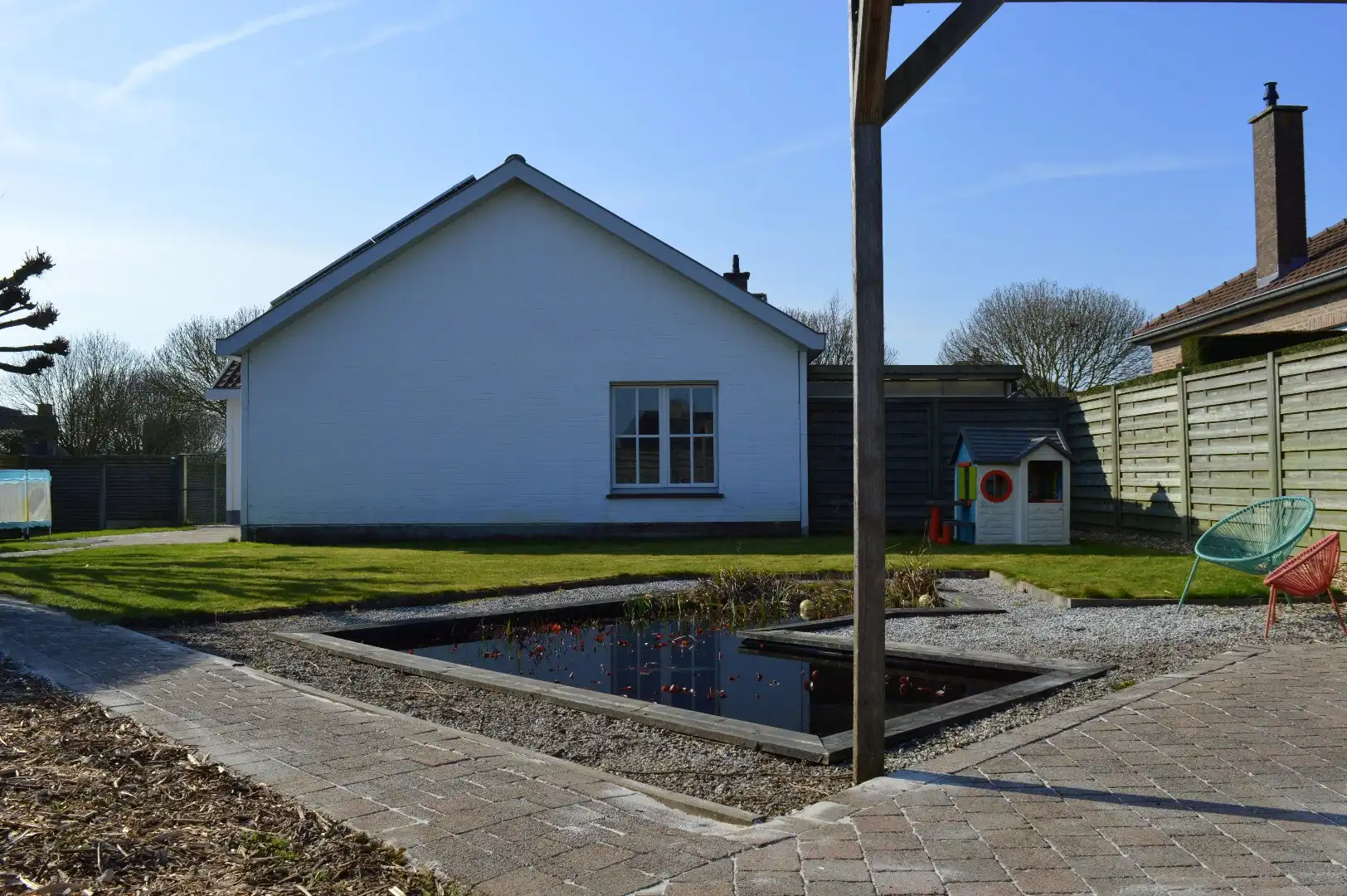 Instapklare woning met 3 slaapkamers, garage en een mooi stukje tuin te koop in residentiële wijk te Aalbeke foto 20