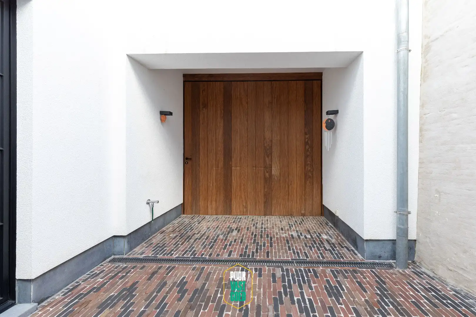 Prachtig gerestaureerde hoekwoning met dubbele garage bij 't Zand foto 14