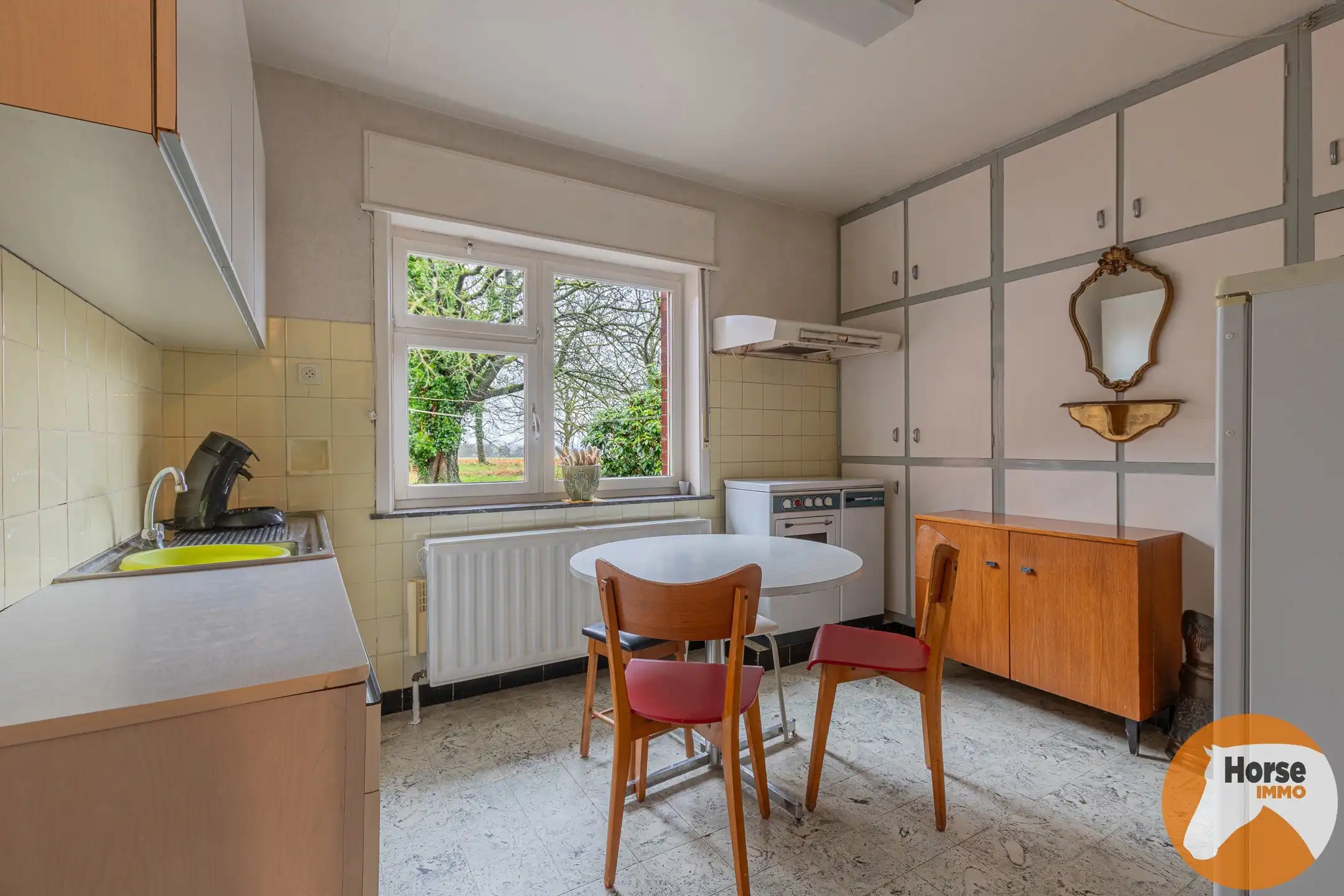 HERZELE - Vrijstaande woning in een landelijke omgeving foto 11