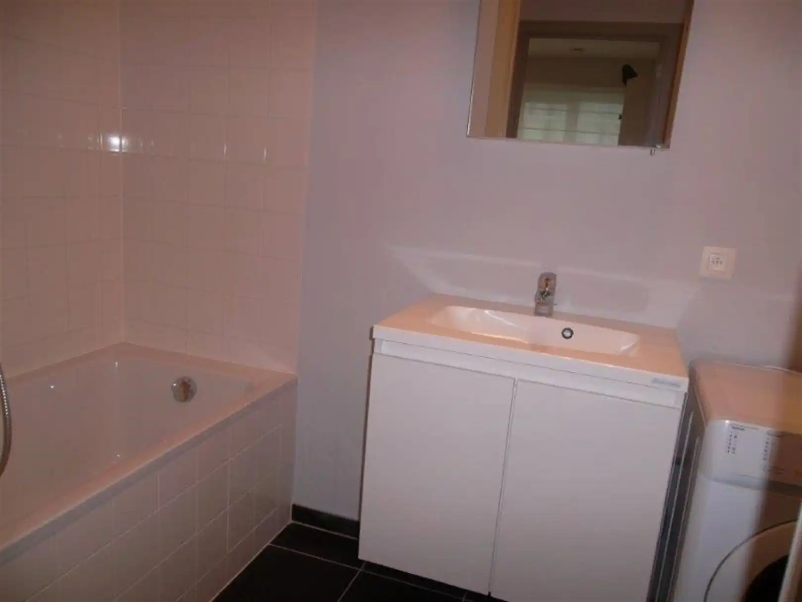 Gemeubeld appartement (EIlandje) met parking foto 5