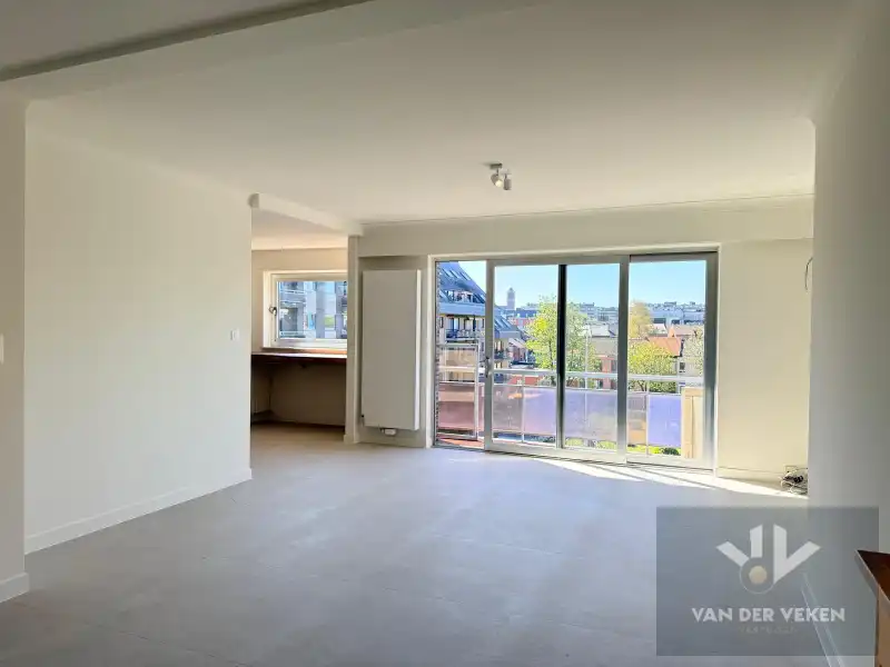100% GERENOVEERD APPARTEMENT MET 2 SLAAPKAMERS OP TOPLOCATIE foto 5