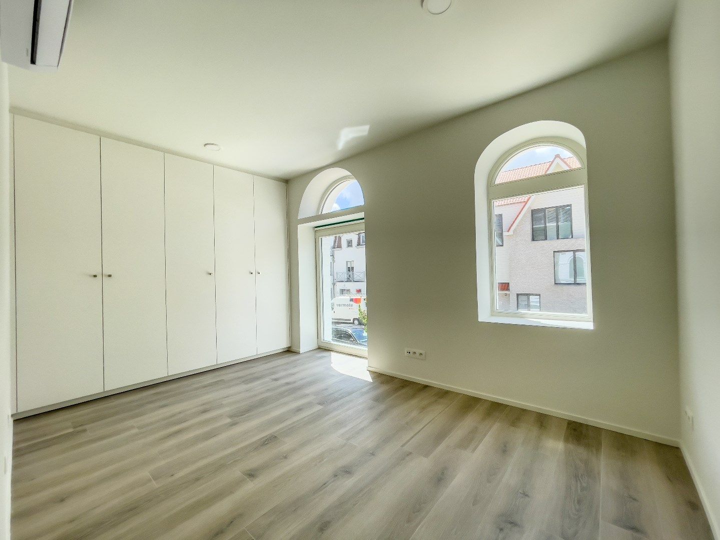 Nieuwbouw appartement INCLUSIEF inpandige parking gelegen te Duinbergen. foto 14