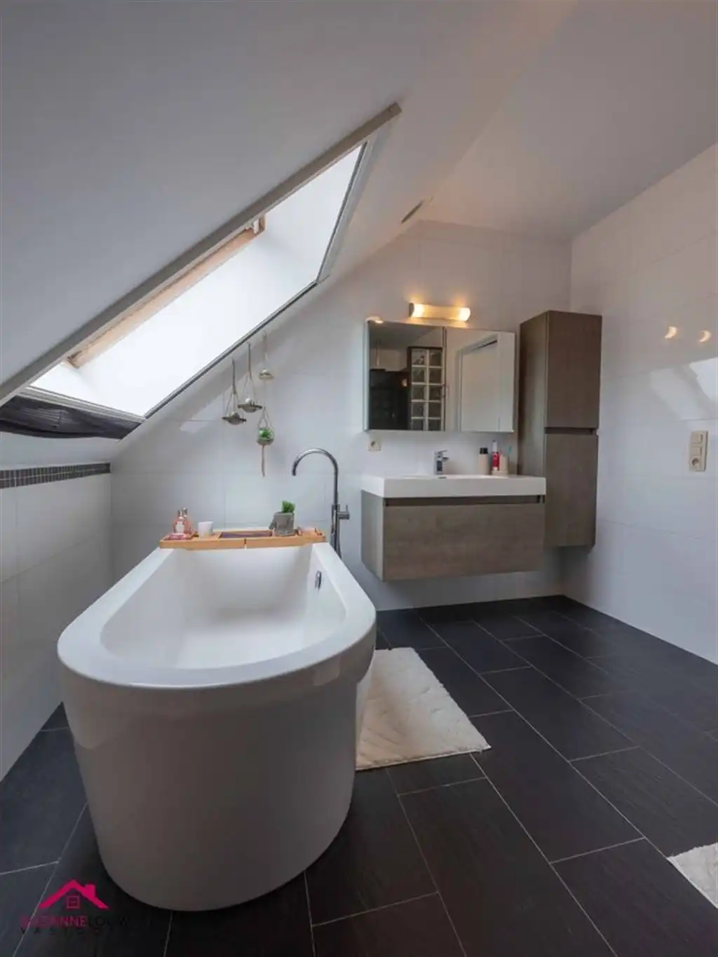 Instapklare gezinswoning in hedendaagse stijl foto 24