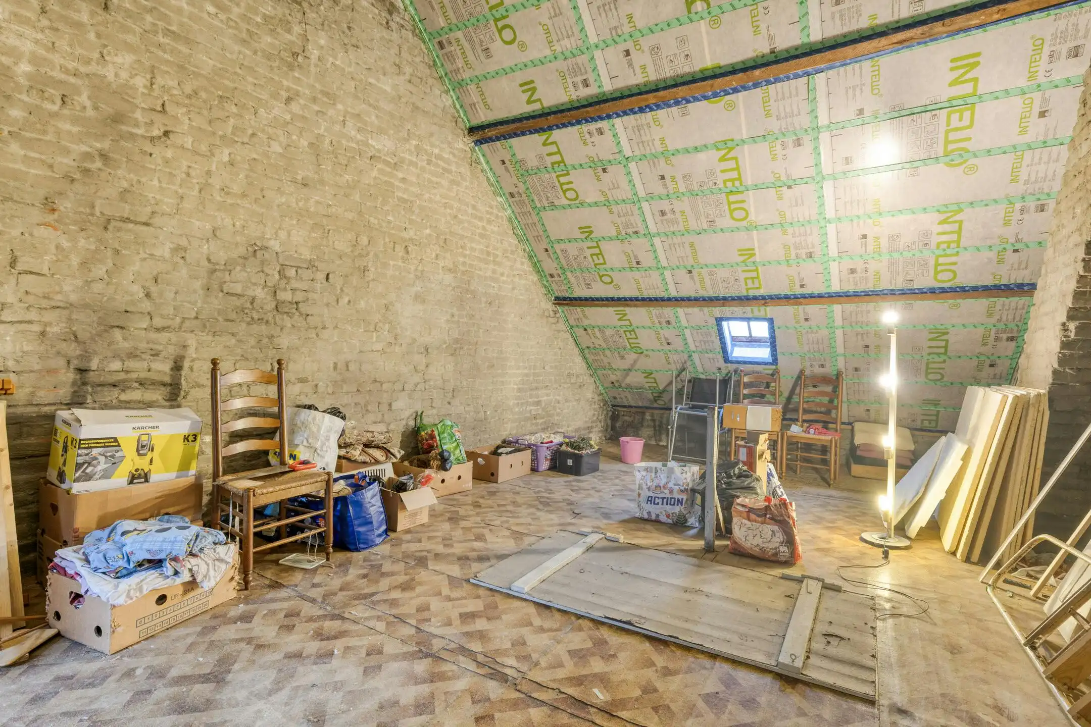 Charmante woning te koop nabij het centrum van Roeselare foto 12