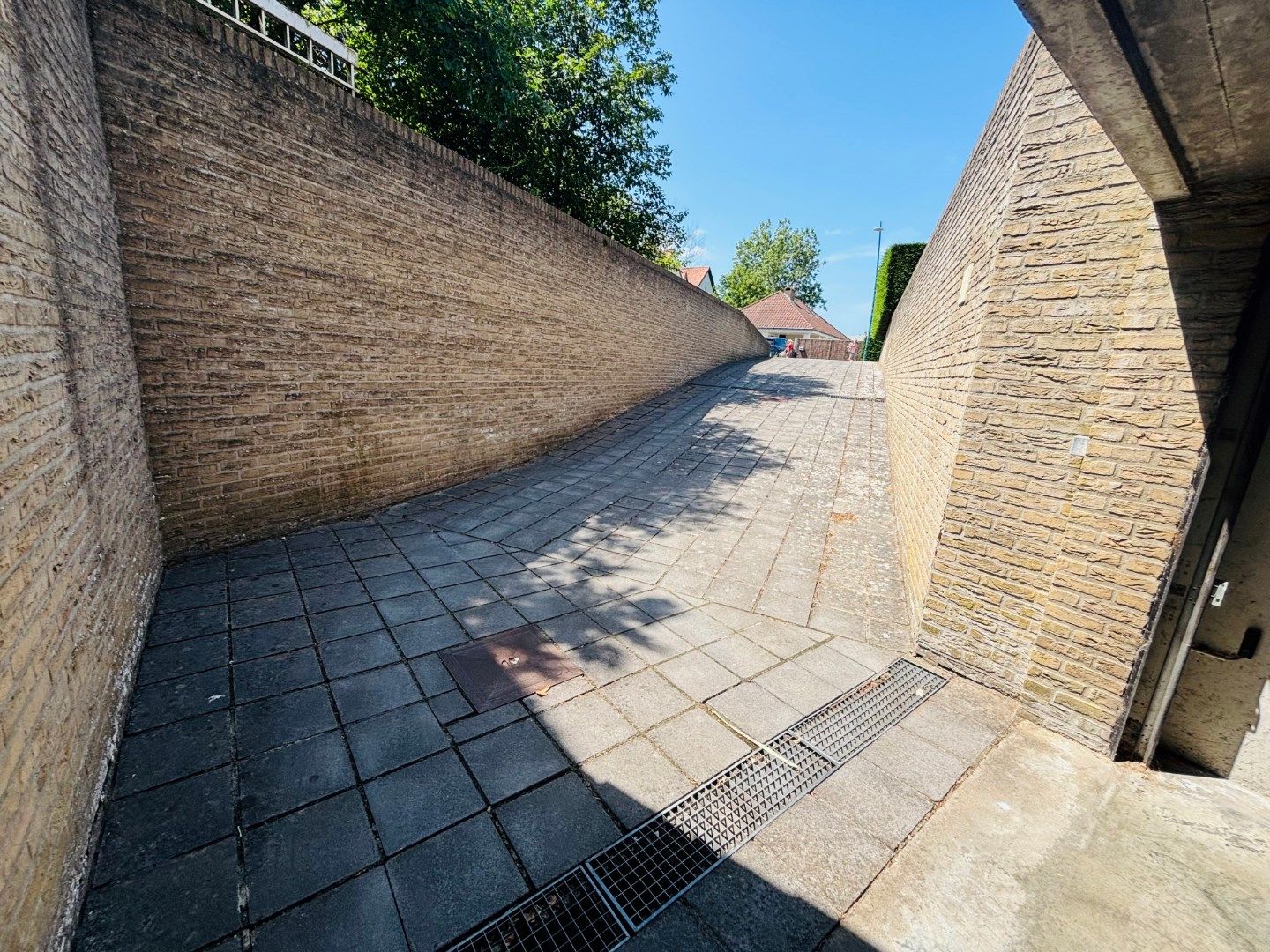 INSTAPKLAAR GEZELLIG APPARTEMENT MET ZONNIGE TERRAS EN TUIN foto 18