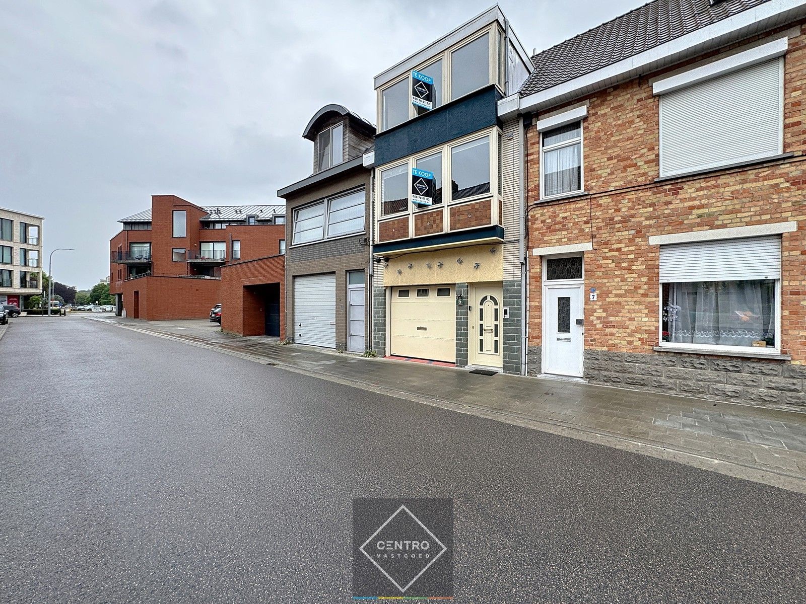Hoofdfoto van de publicatie: Op te frissen woning met ruime garage/opslagplaats en 3 slpks te Sint-Andries!