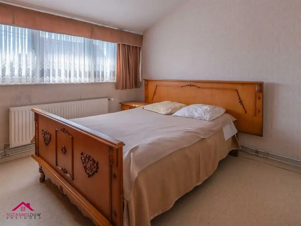 Te renoveren woning op ruim perceel foto 34