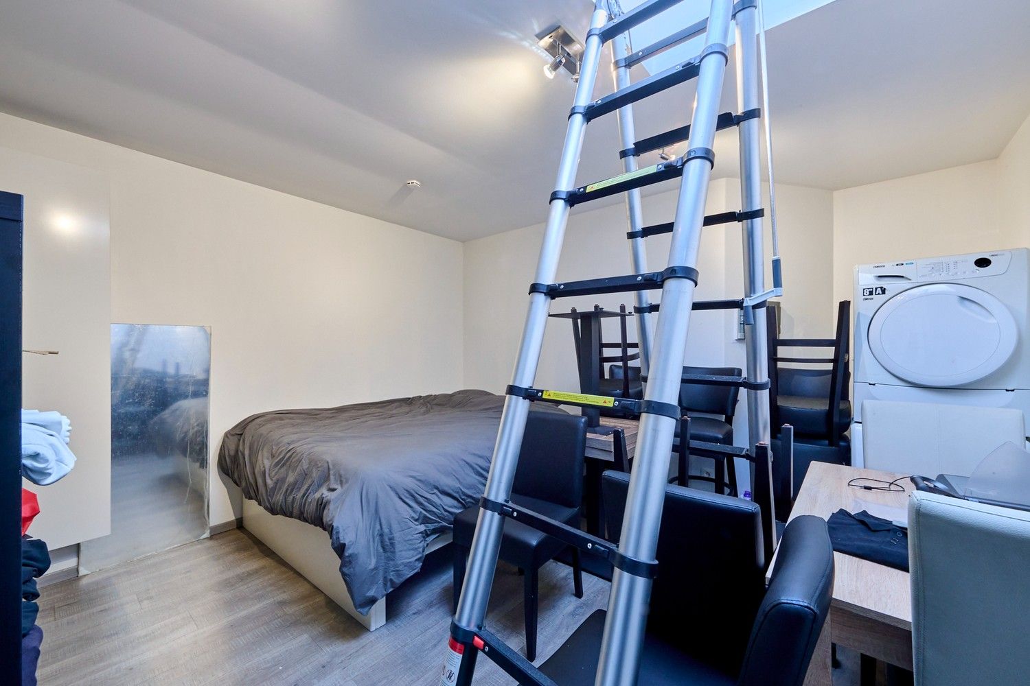 Instapklaar horecapand te koop in Diepenbeek – volledig vernieuwd, tal van mogelijkheden foto 15