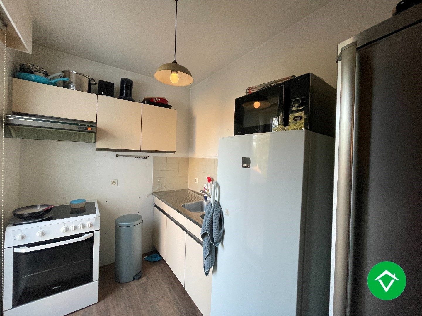 Instapklaar appartement met twee slaapkamers en garage te Roeselare foto 7