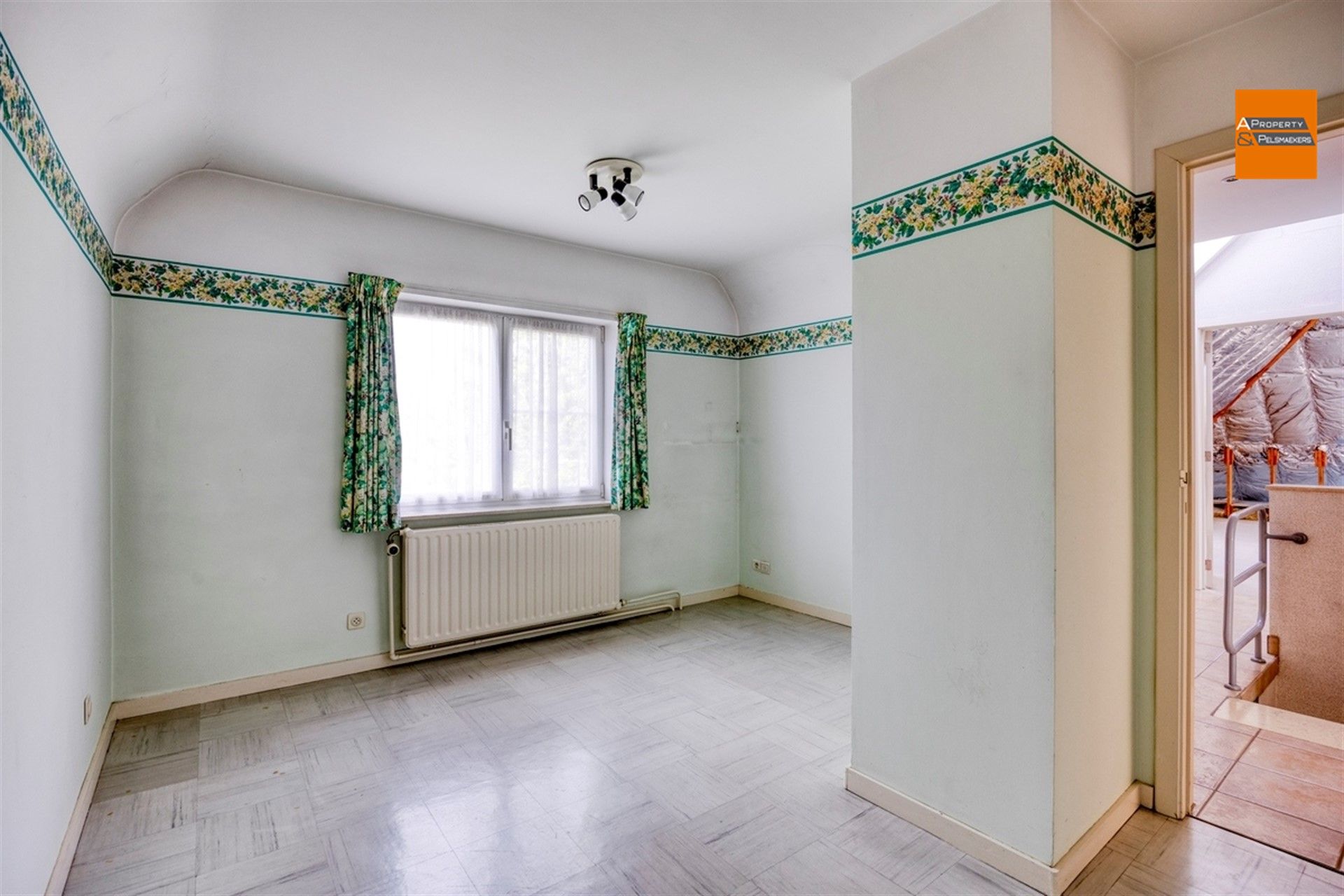 Gerenoveerde villa 3 kamers met prachtige tuin. foto 11