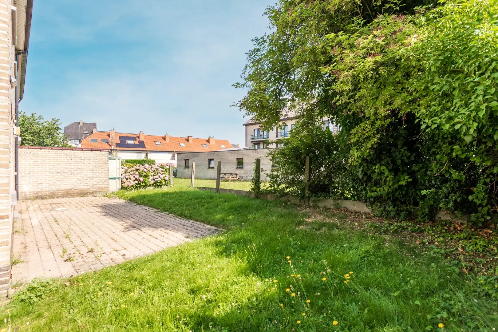 Verzorgde woning met 3 slpk, tuin en garage te Halle foto 11