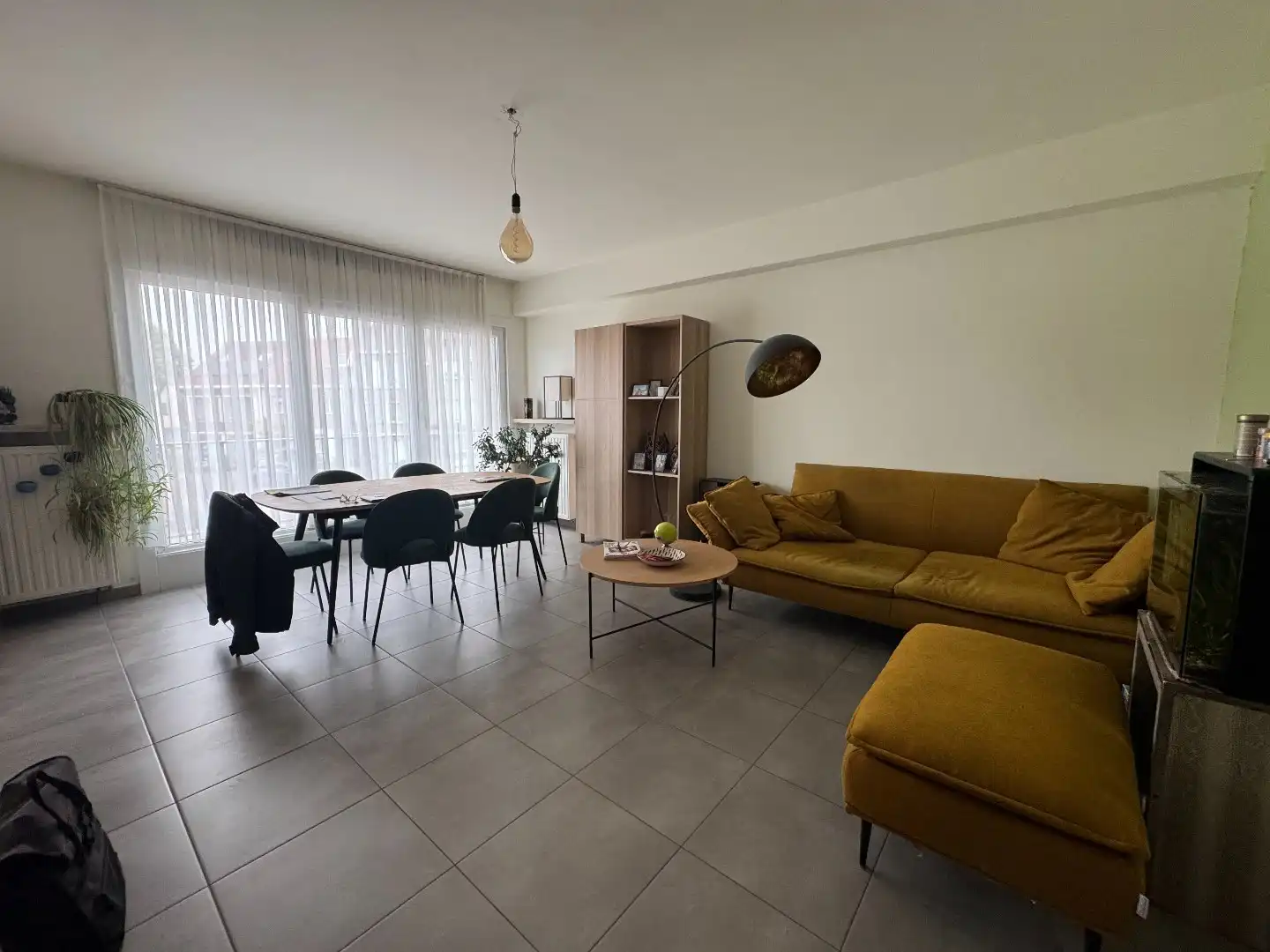 Appartement 2 slpk INCLUSIEF garage en berging - vlak bij het station van Merchtem foto 4