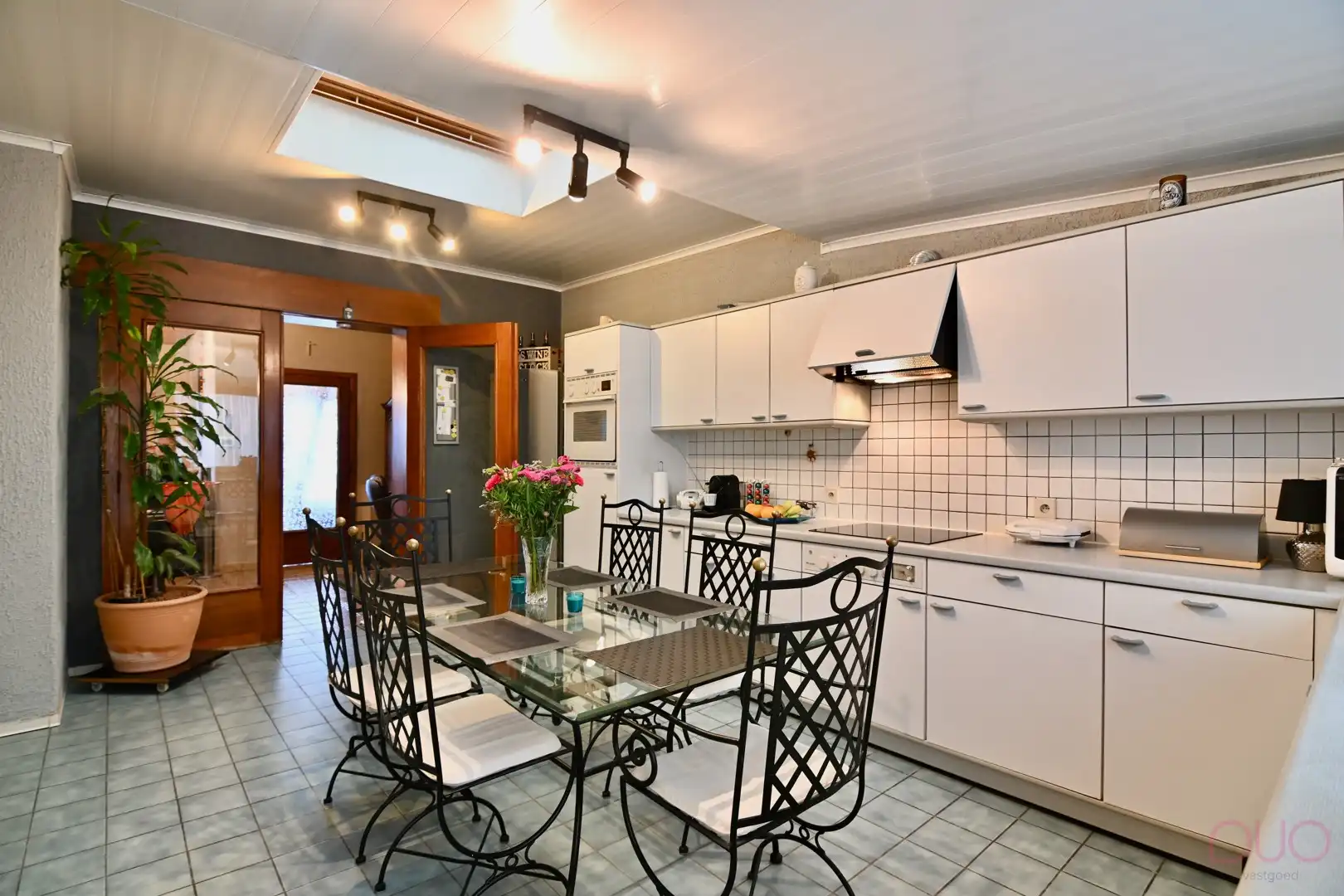 Instapklare gezinswoning met gezellige tuin in de Truiense stadsrand foto 5