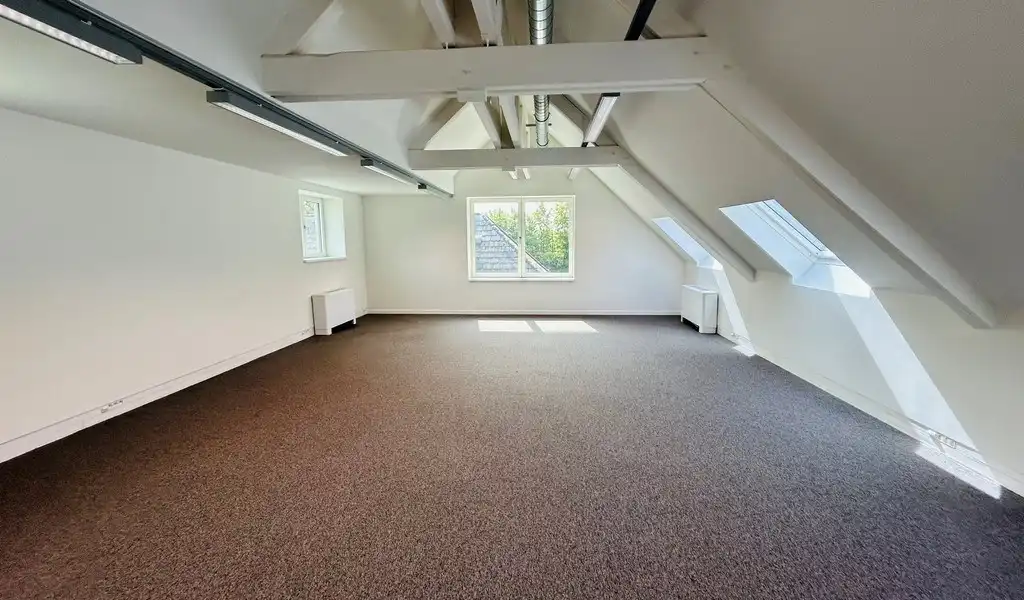 Gemeubelde kantoren in Axxes Business Center in Merelbeke foto 16