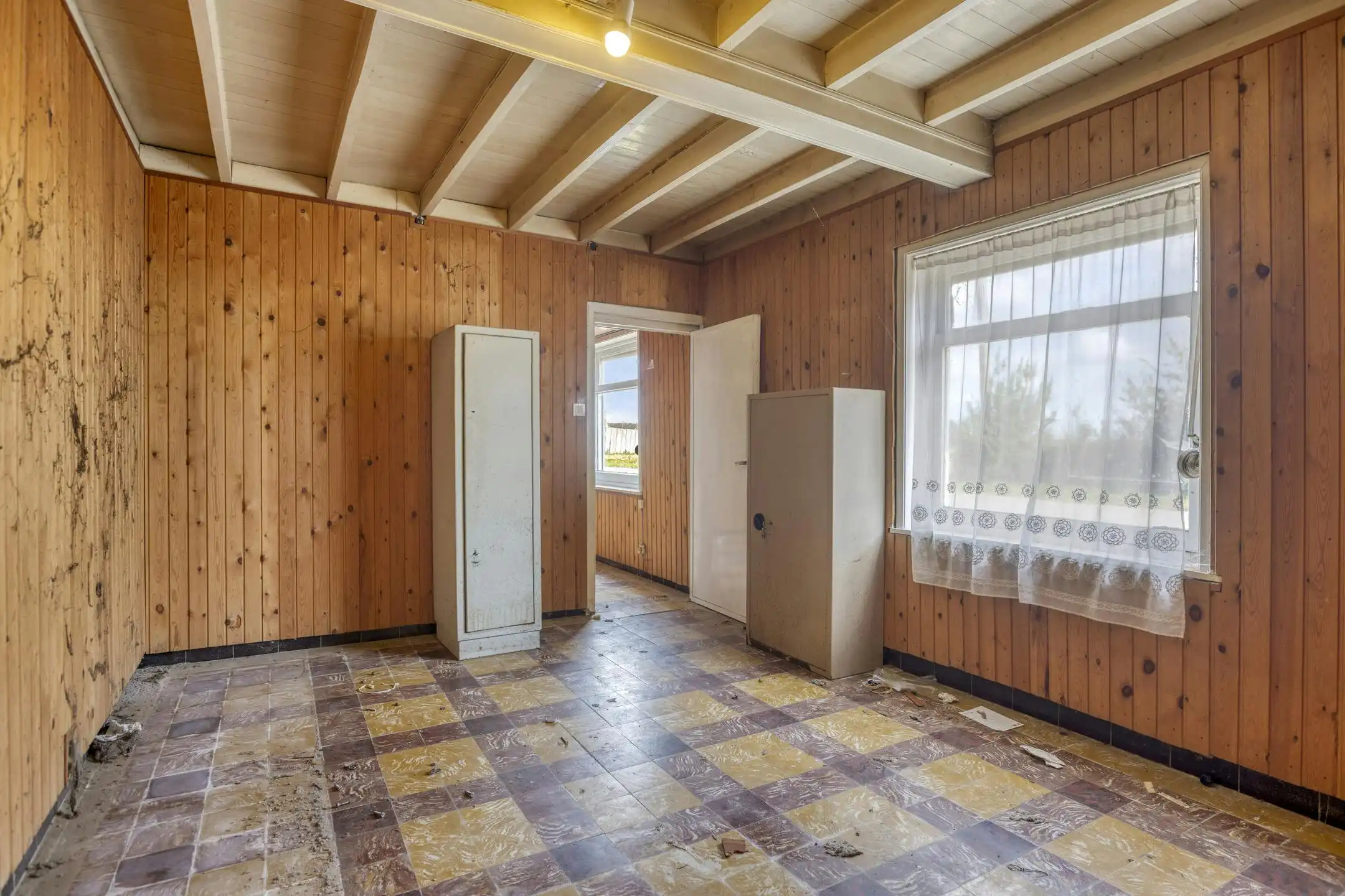 Te renoveren/af te breken woning te Leisele (Alveringem). foto 5