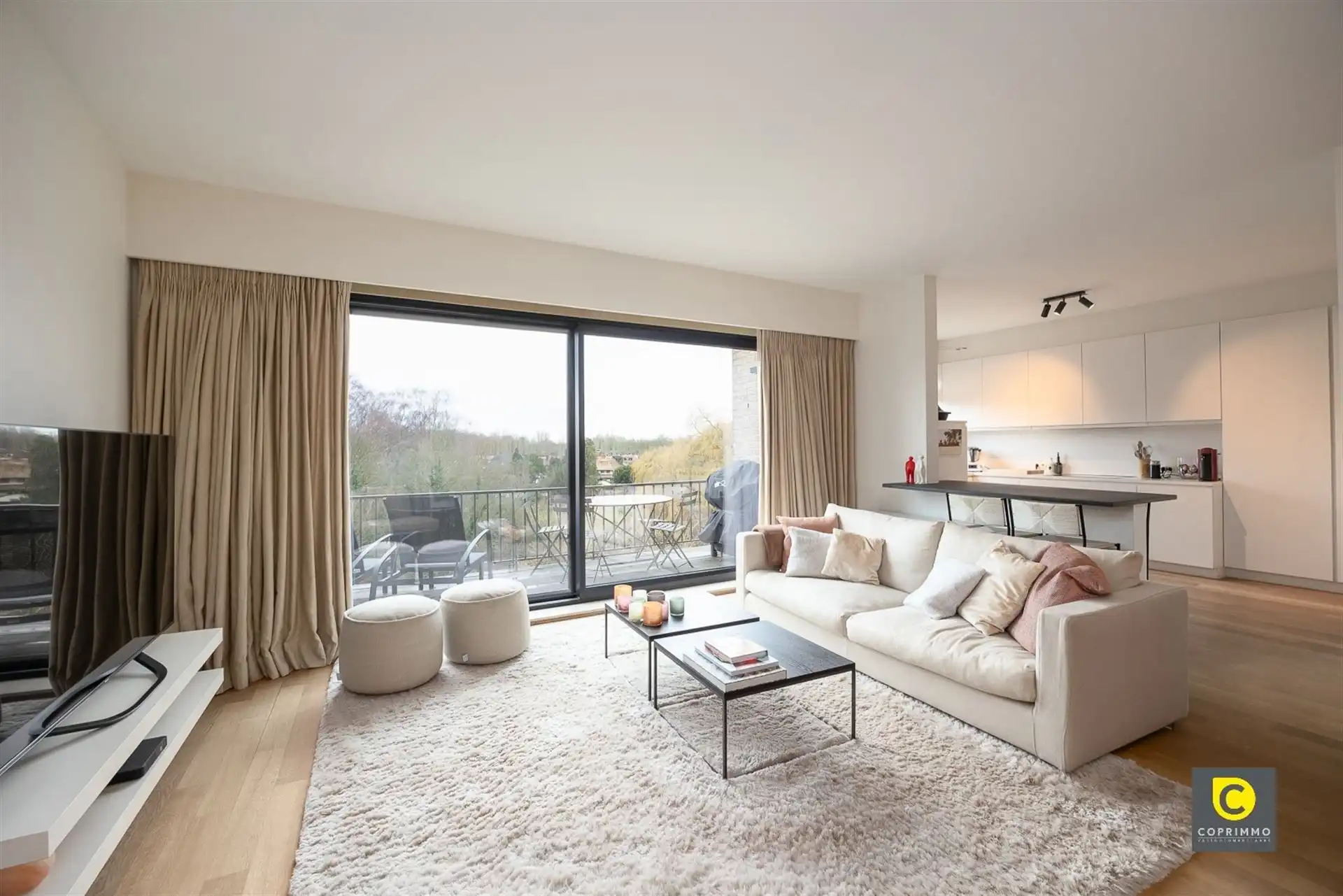 Instapklaar 2 slaapkamer app foto {{pictureIndex}}